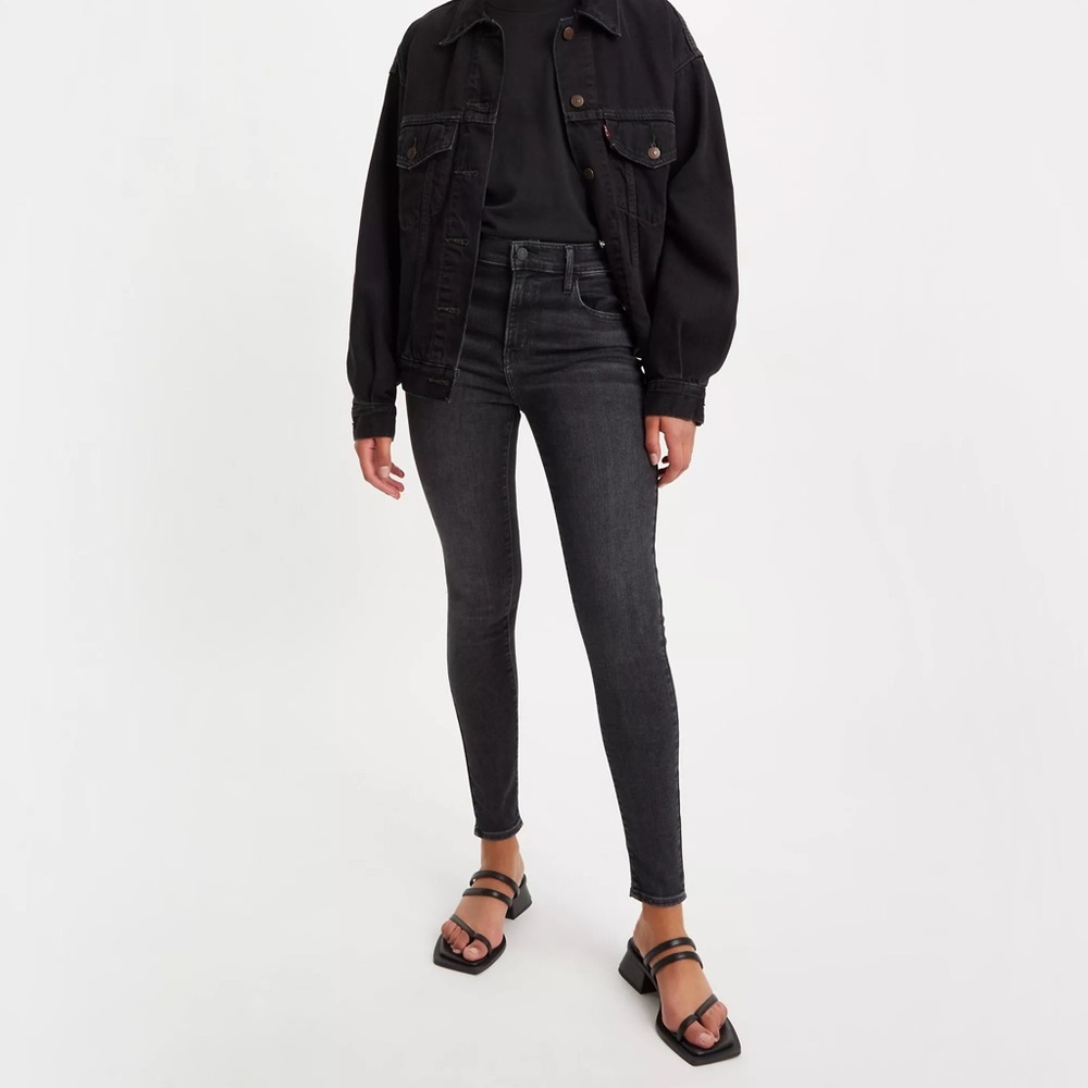 Levi's 720 HIGH RISE SUPER SKINNY WOMEN'S JEANS Size 26